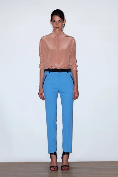 Look 11